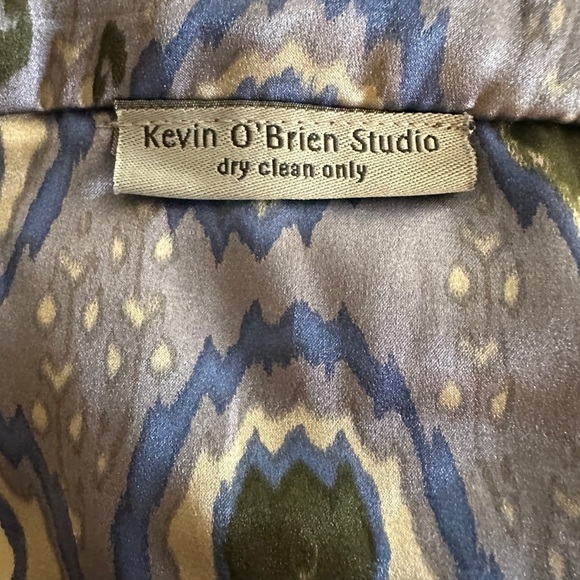 Kevin O’ Brien Studio Printed Silk Velvet Infinity Scarf - Picture 2 of 5